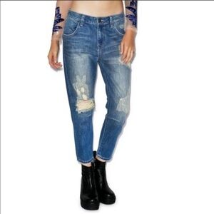Wildfox NWT Baggy Worn Out Boyfriend Distressed Relaxed Fit Blue Denim Jeans 25